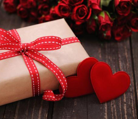Valentine-Day-Gifts.jpeg